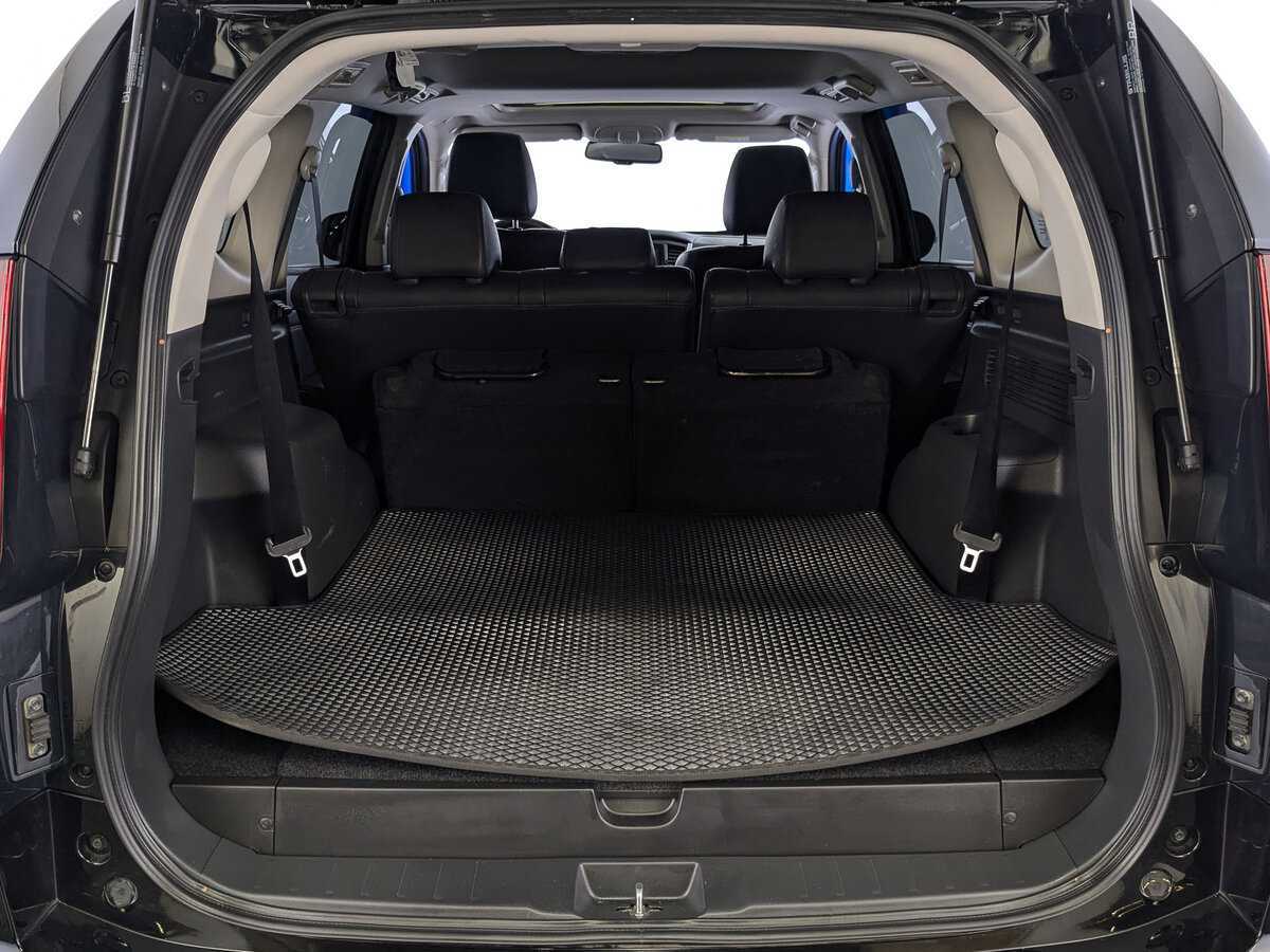 Mitsubishi Montero Sport, 2023 Фото №10