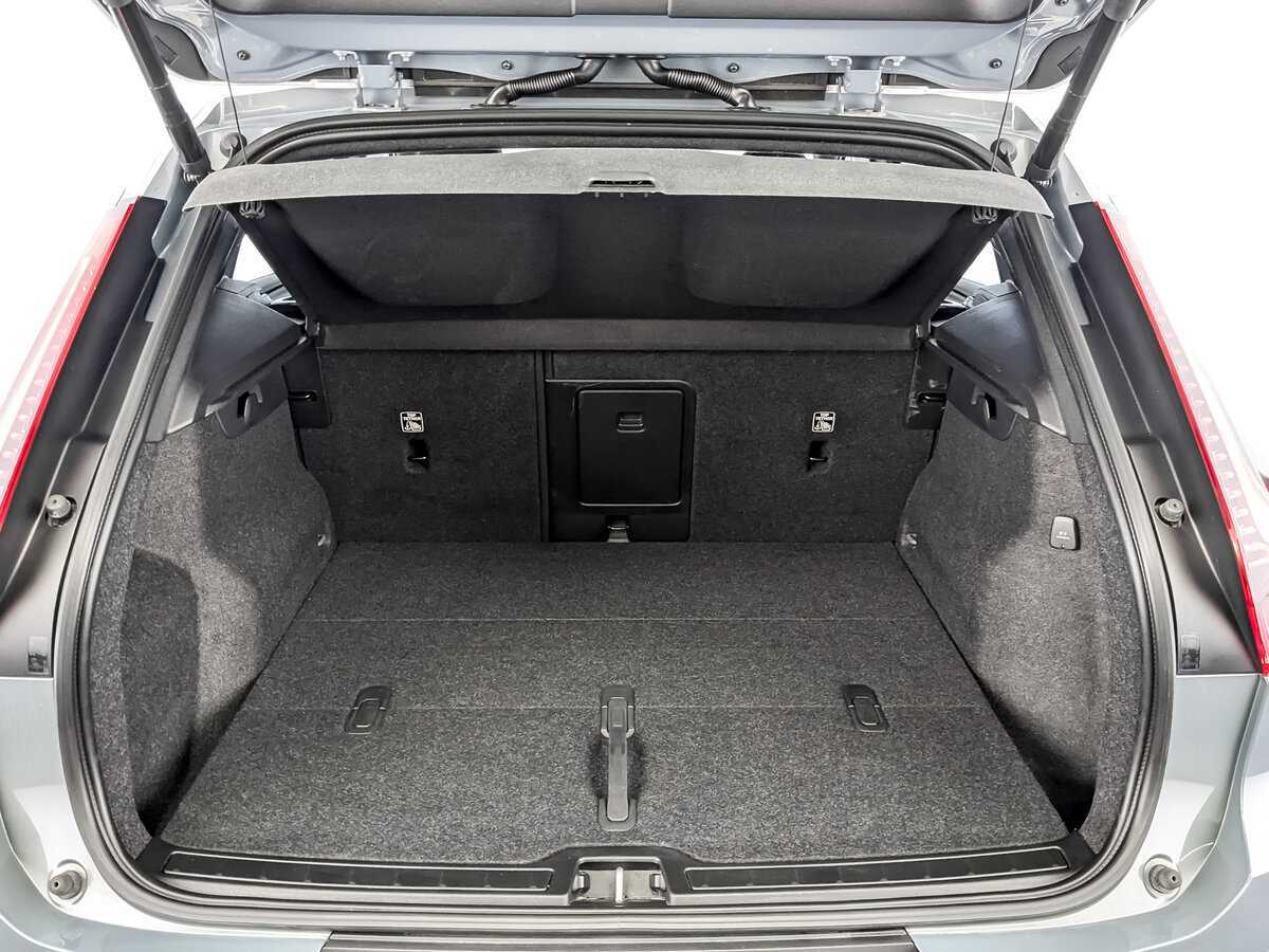 Volvo XC40, 2021 Фото №10