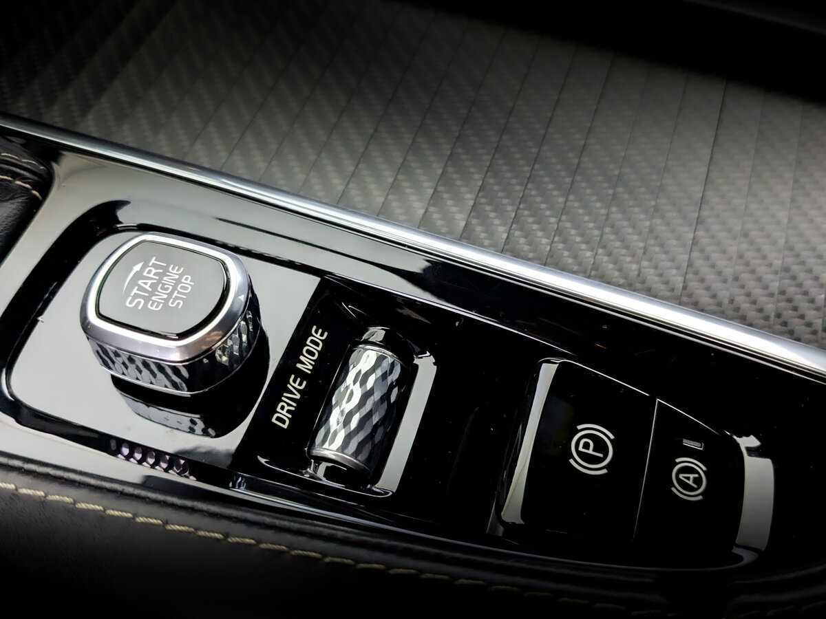 Volvo XC90, 2018 Фото №29