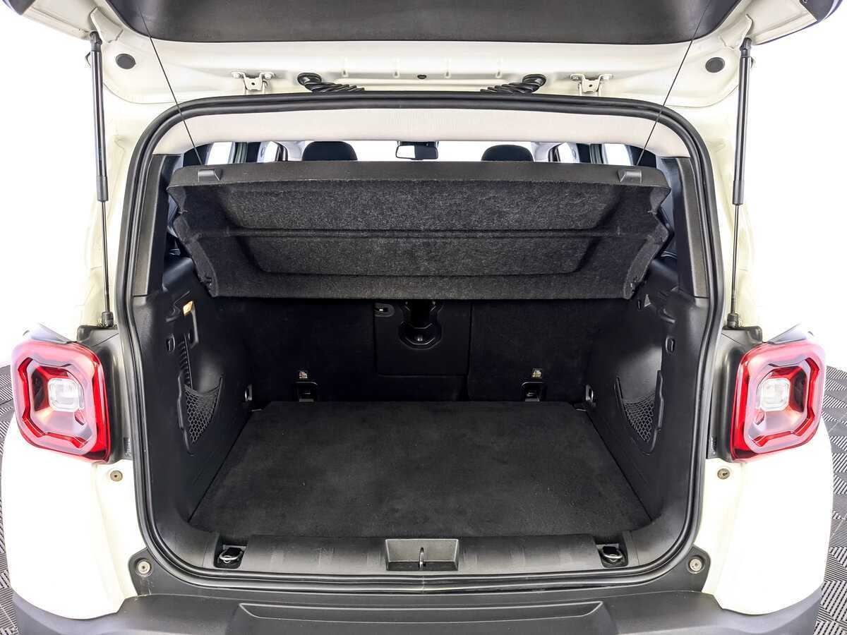 Jeep Renegade, 2019 Фото №10