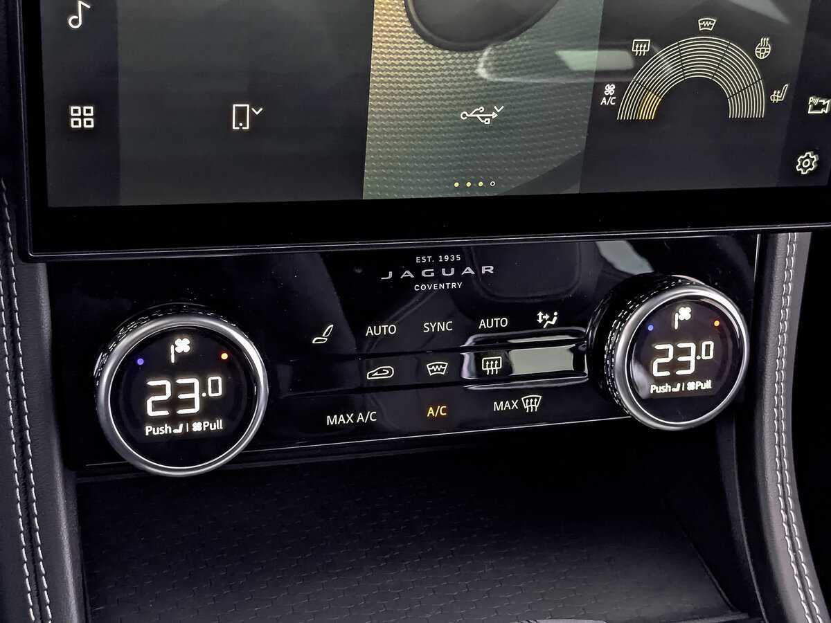 Jaguar F-Pace, 2022 Фото №26