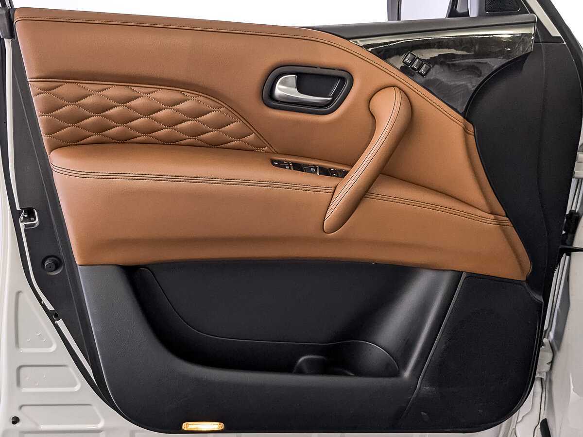 Infiniti QX80, 2018 Фото №19