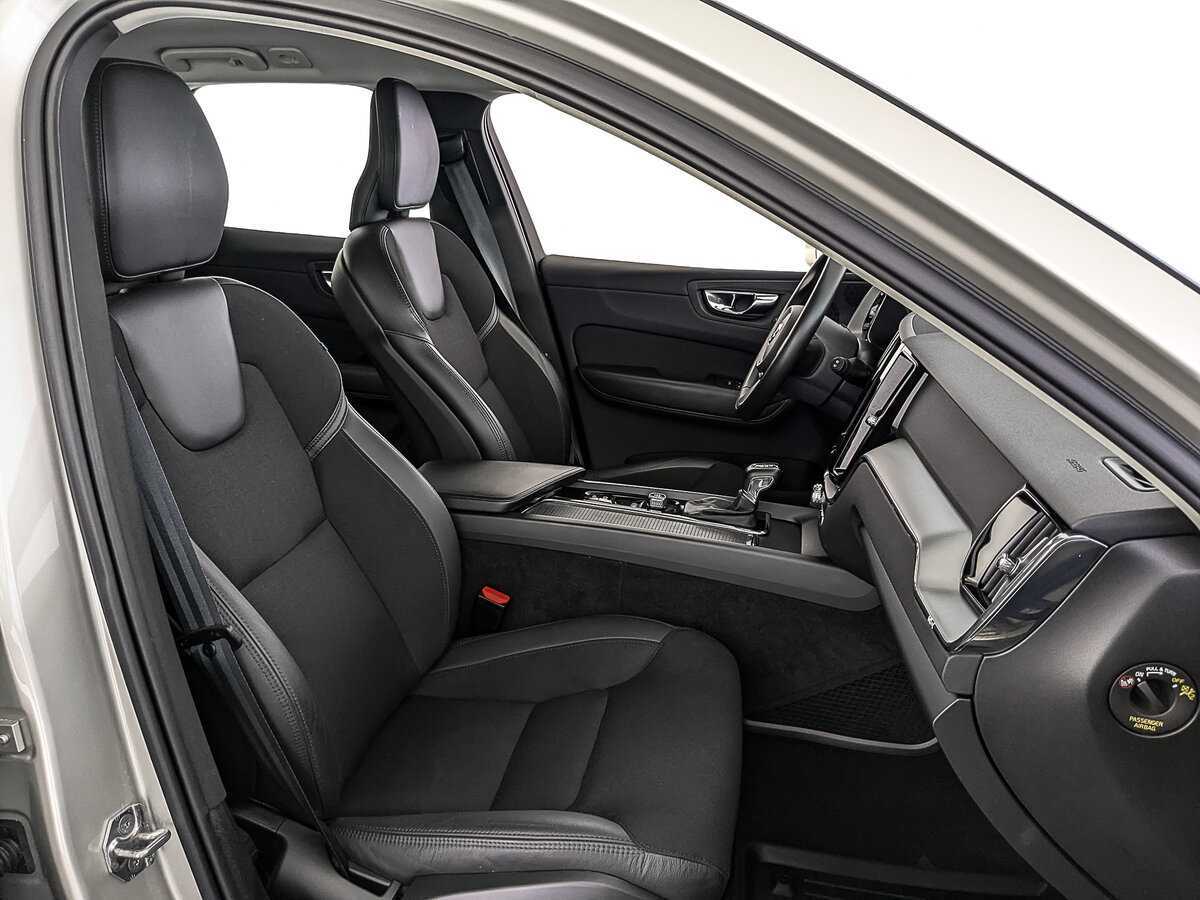 Volvo XC60, 2020 Фото №21
