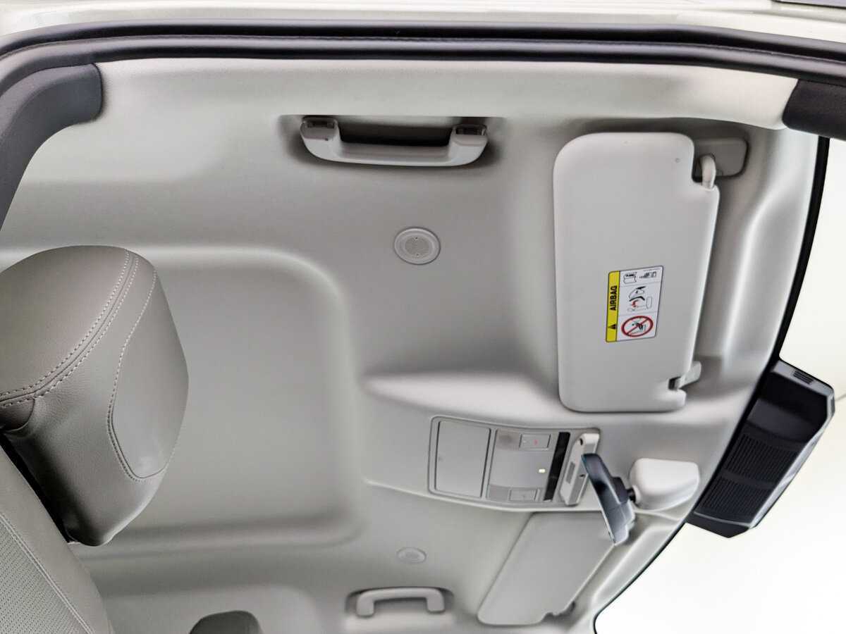 Land Rover Defender 110, 2021 Фото №23