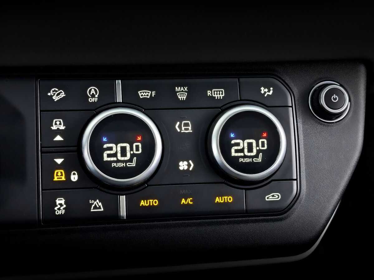 Land Rover Defender 110, 2021 Фото №29