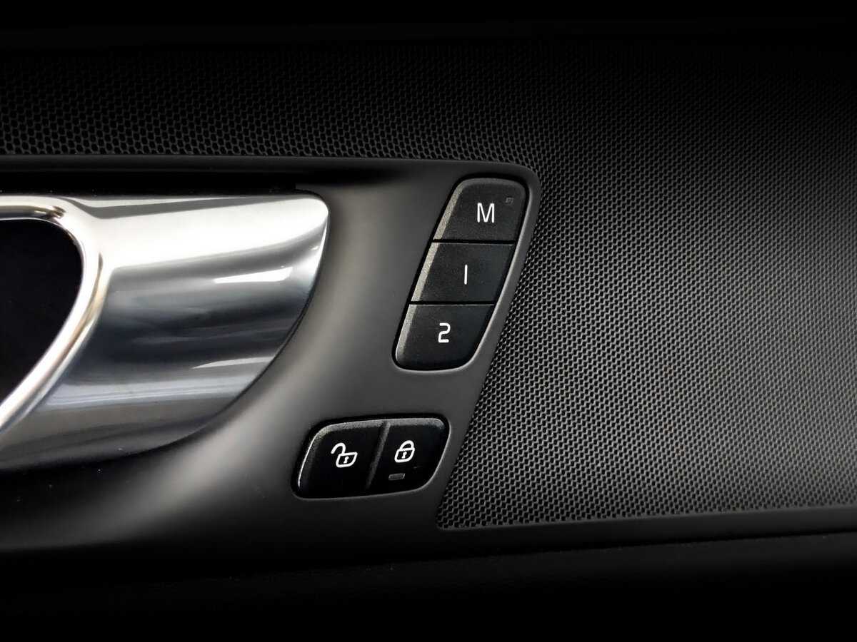 Volvo XC60, 2022 Фото №22