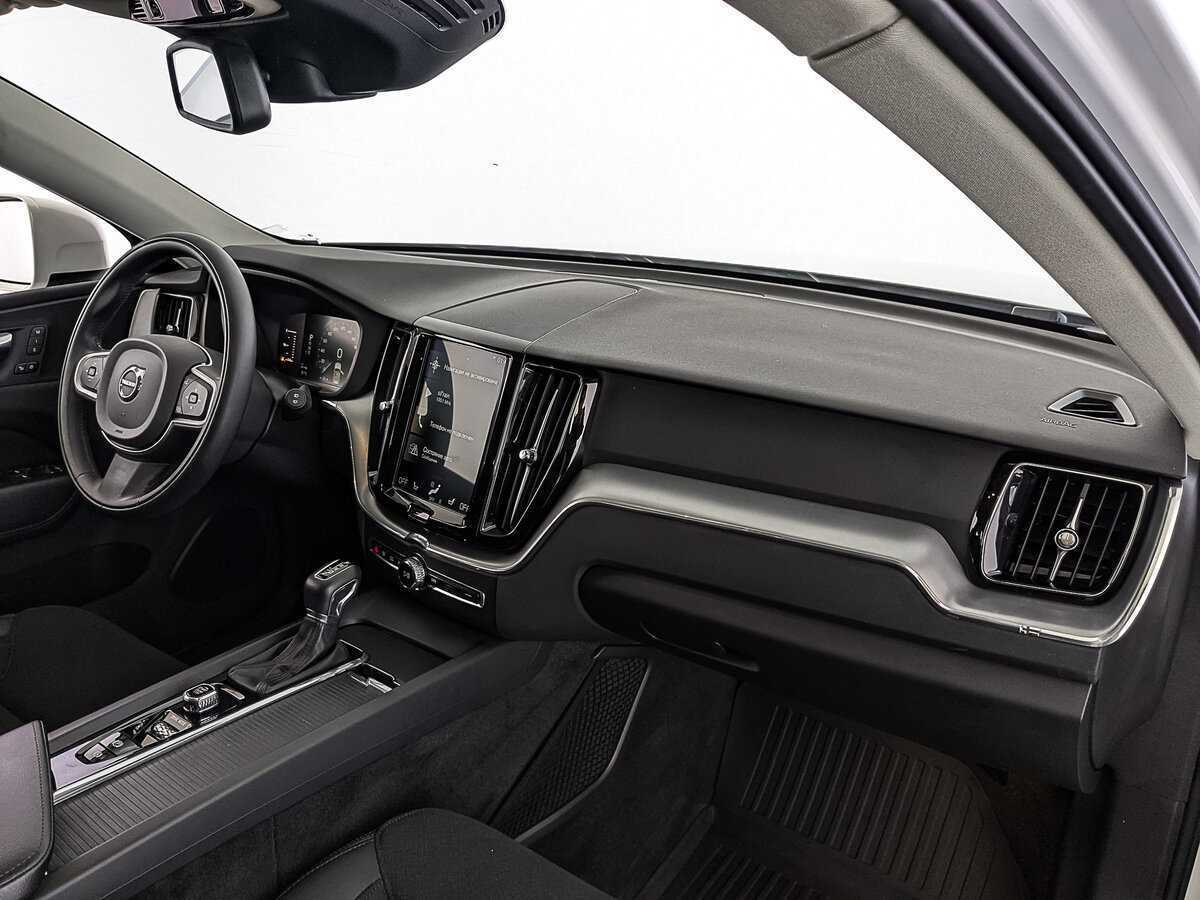 Volvo XC60, 2019 Фото №11