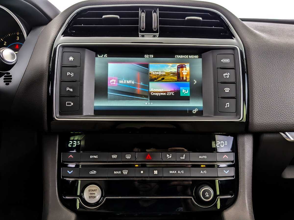 Jaguar F-Pace, 2016 Фото №15