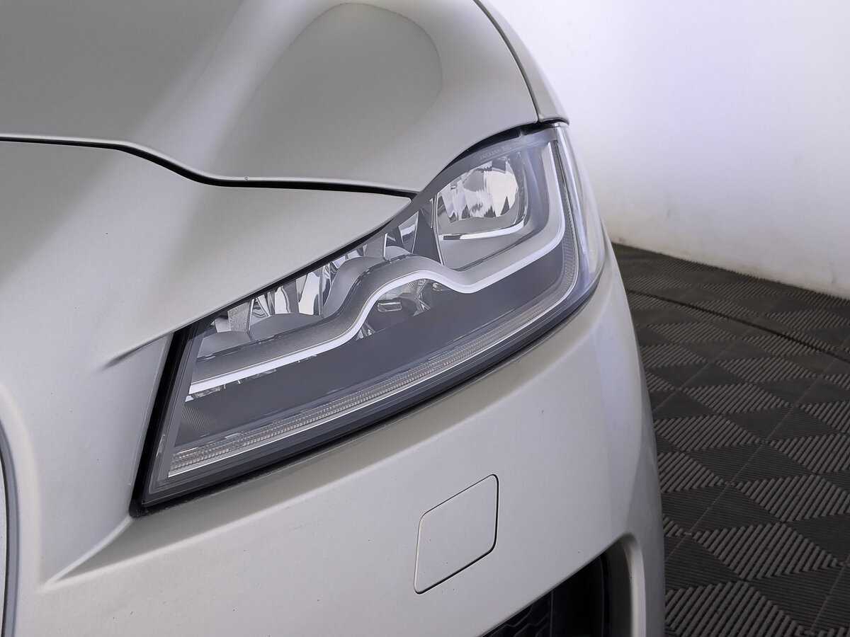 Jaguar F-Pace, 2016 Фото №17