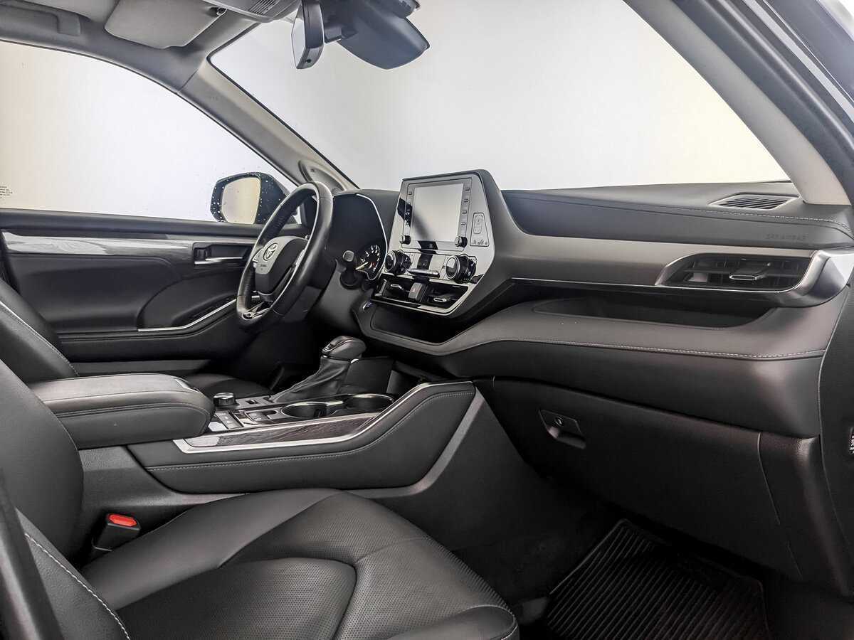 Toyota Highlander, 2021 Фото №11