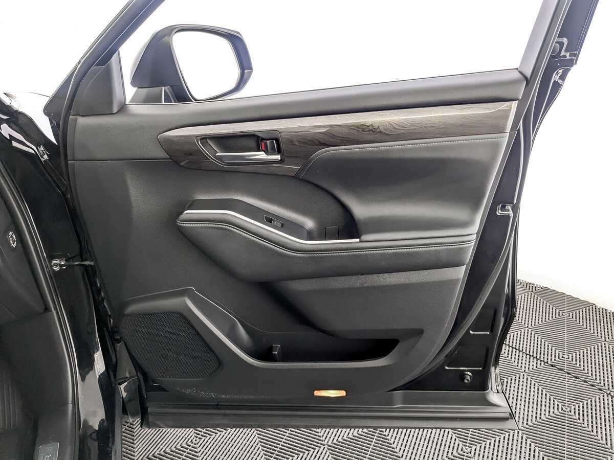 Toyota Highlander, 2021 Фото №25