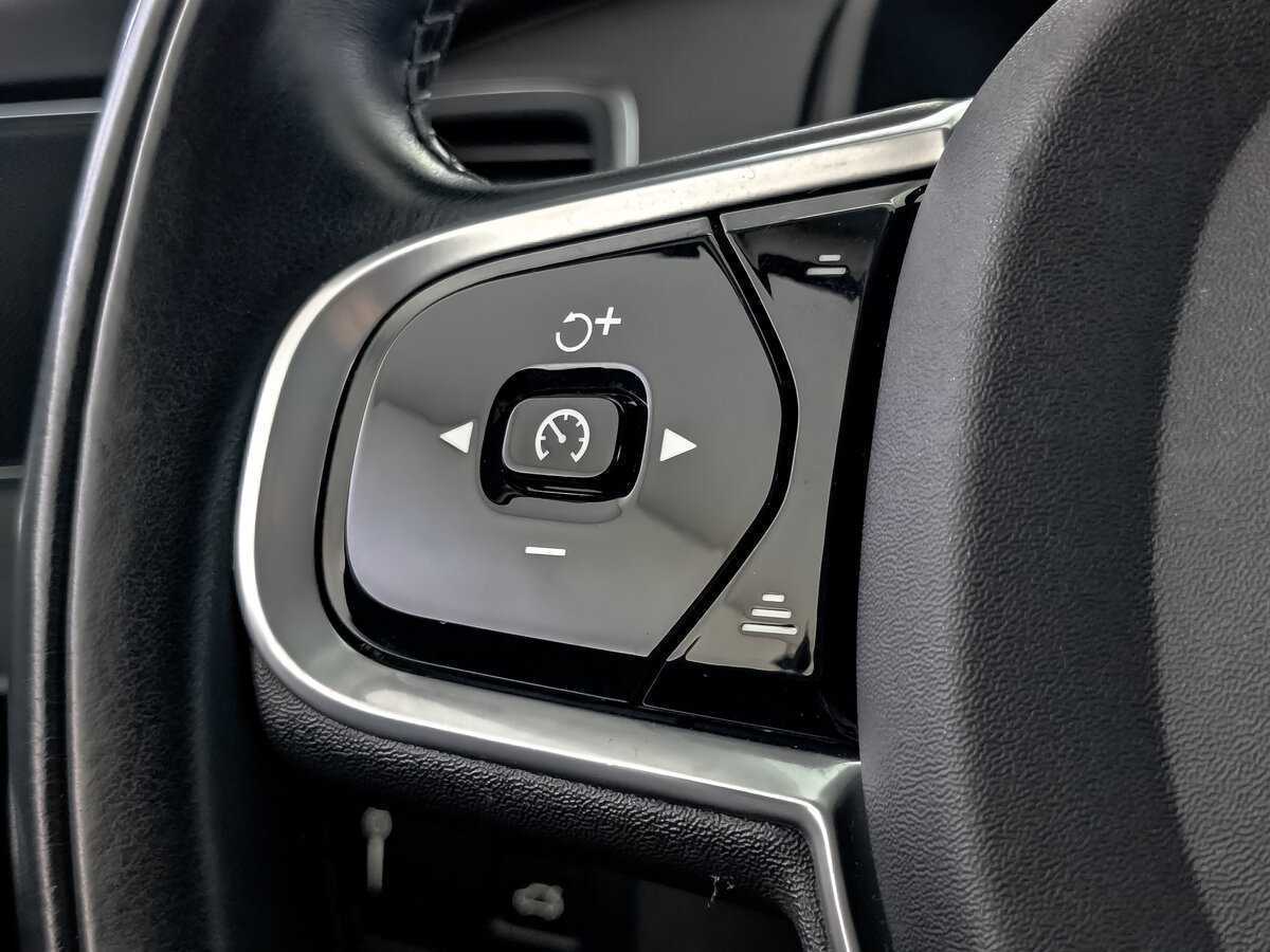 Volvo XC90 B5, 2021 Фото №28