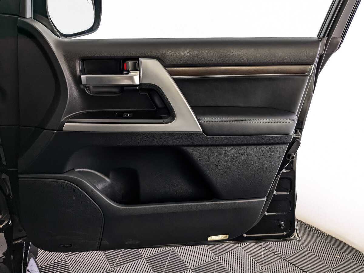 Toyota Land Cruiser, 2019 Фото №25