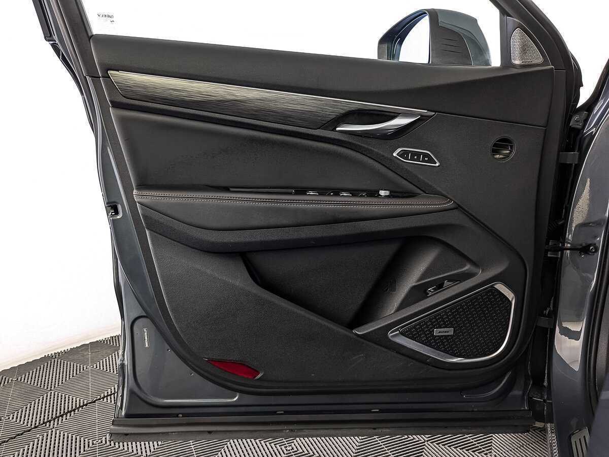 Geely Tugella, 2023 Фото №18