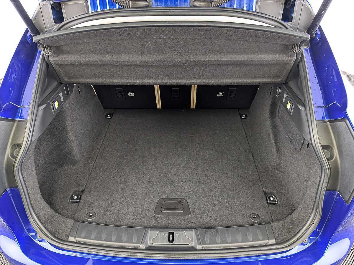 Jaguar F-Pace, 2017 Фото №10