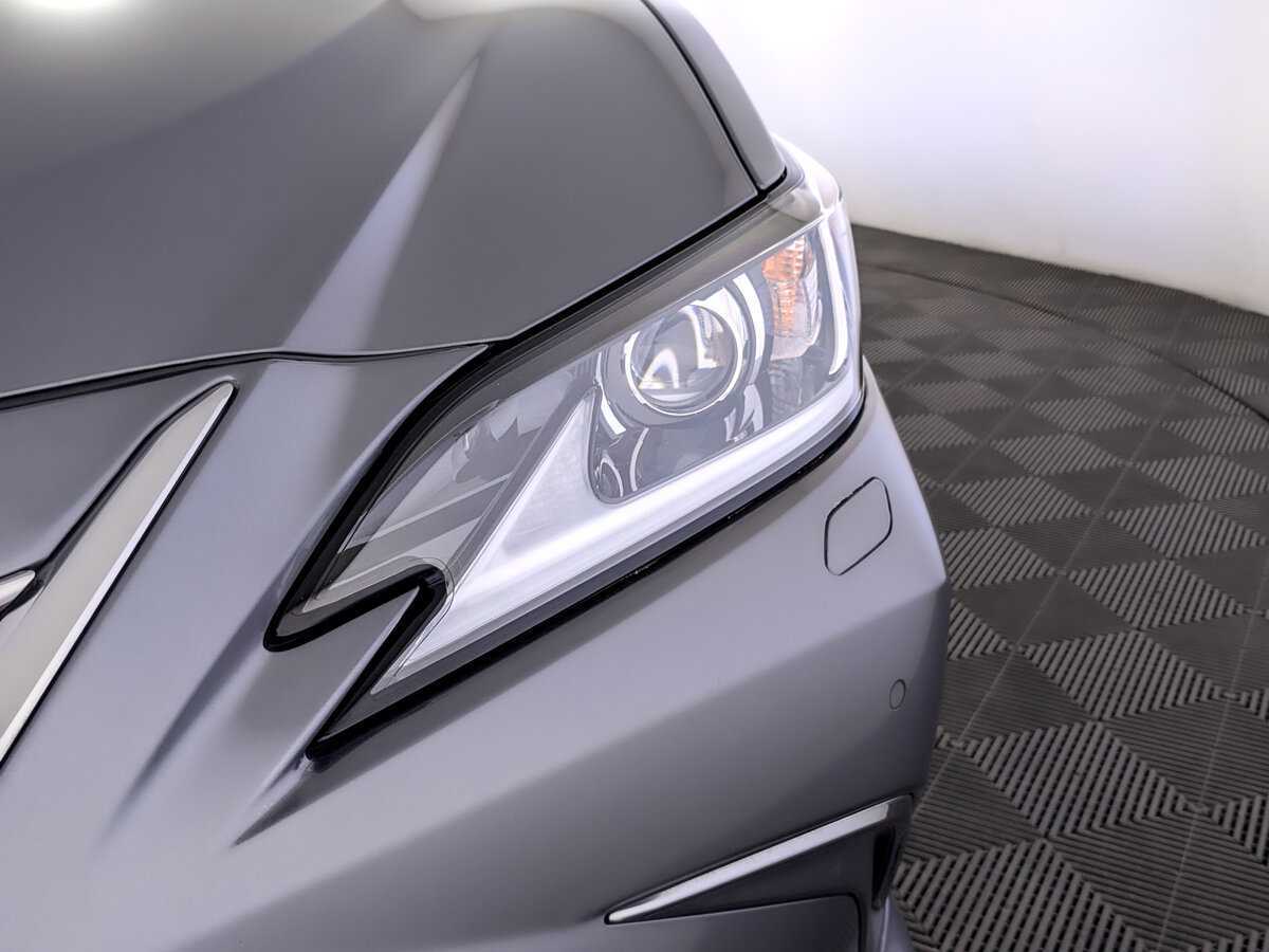 Lexus ES 200, 2019 Фото №17