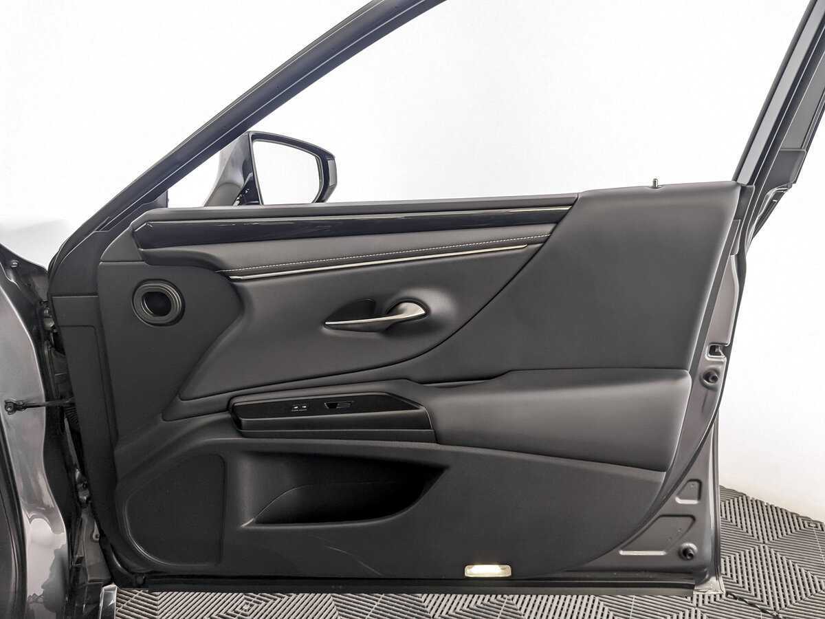 Lexus ES 200, 2019 Фото №25