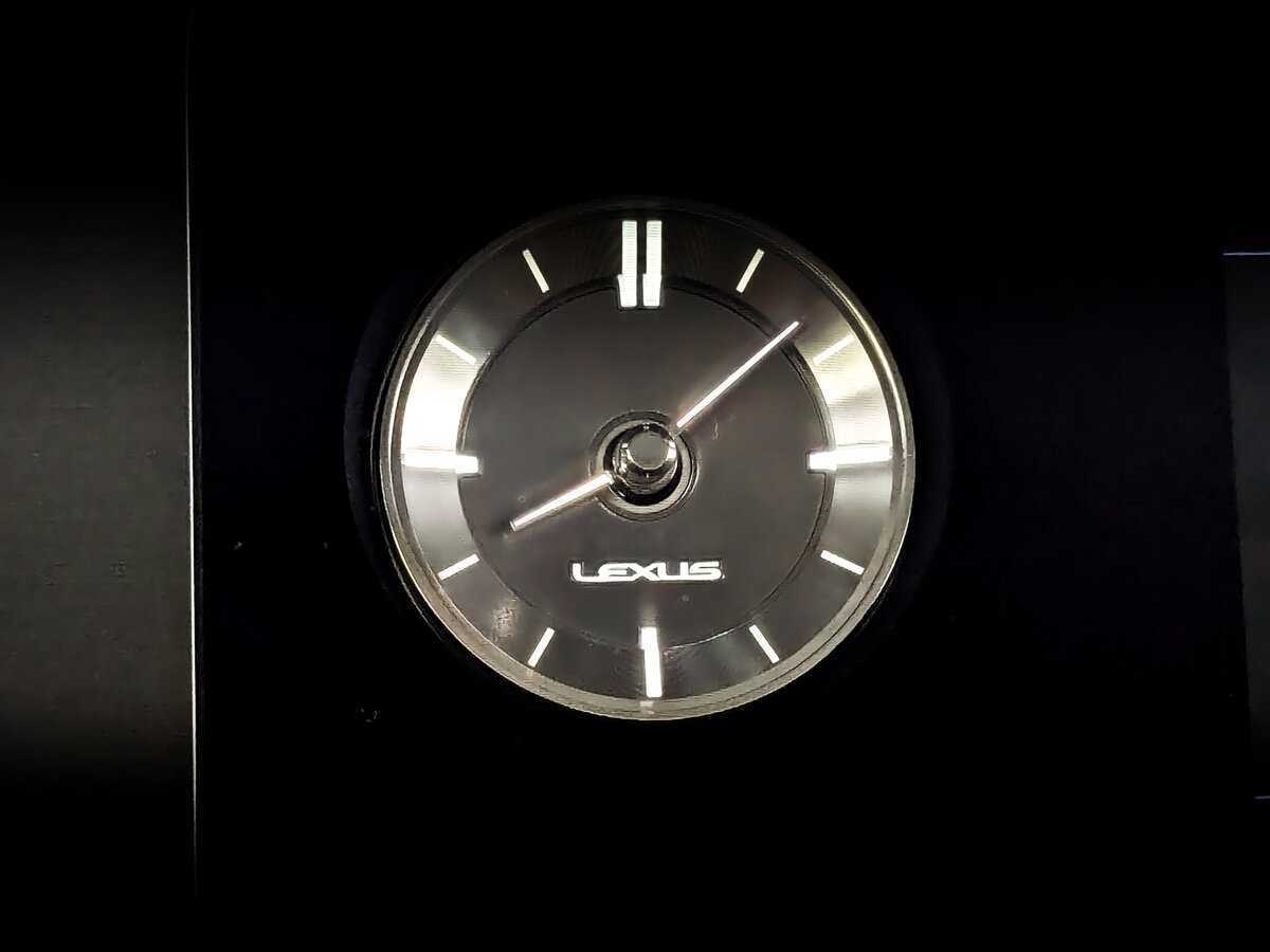 Lexus ES 200, 2019 Фото №28