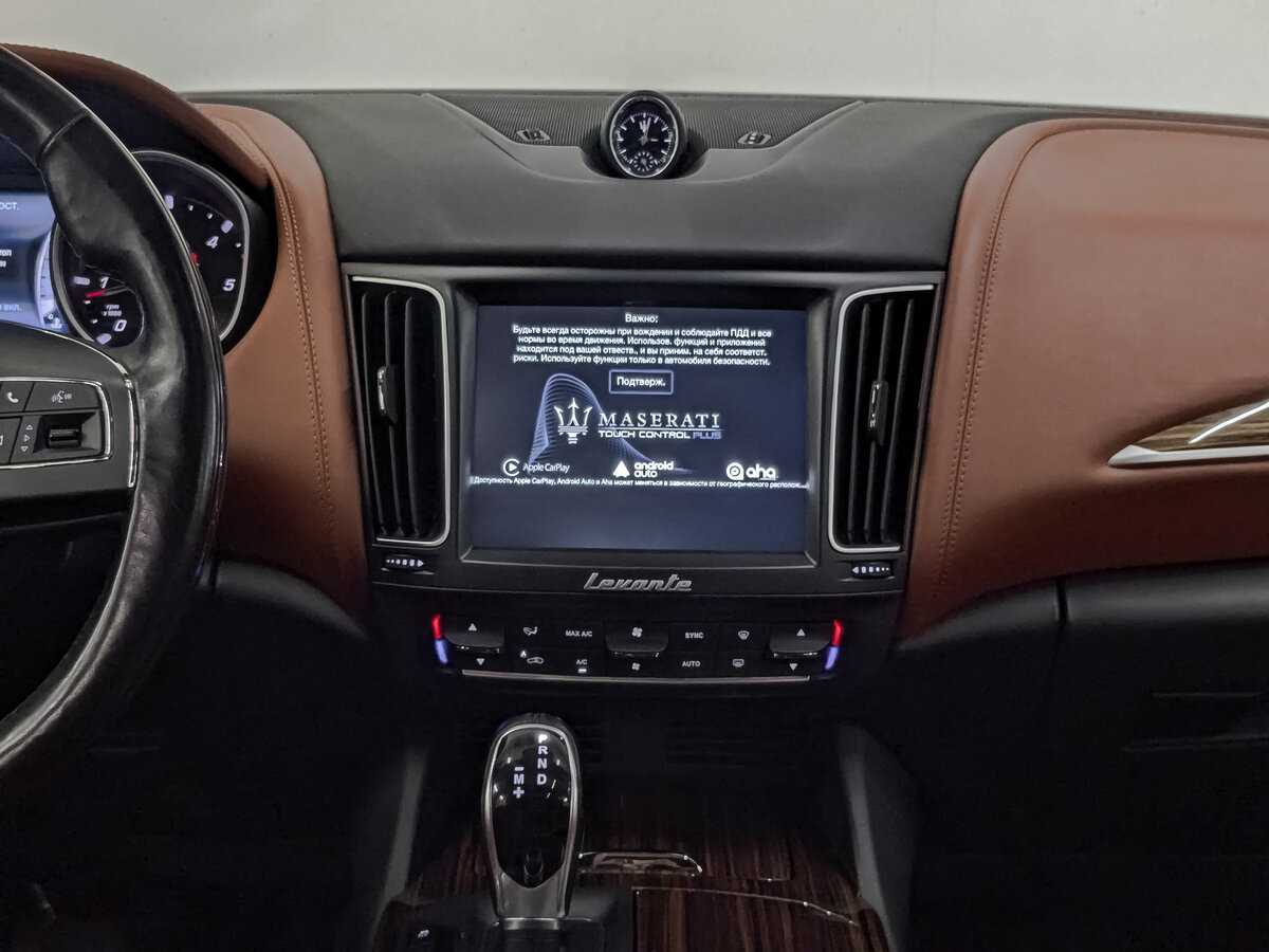 Maserati Levante Diesel, 2017 Фото №17
