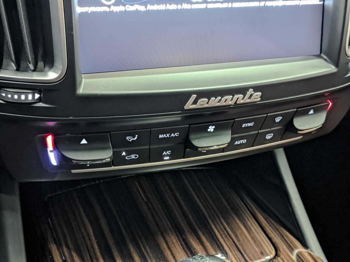 Maserati Levante Diesel, 2017 Фото №29