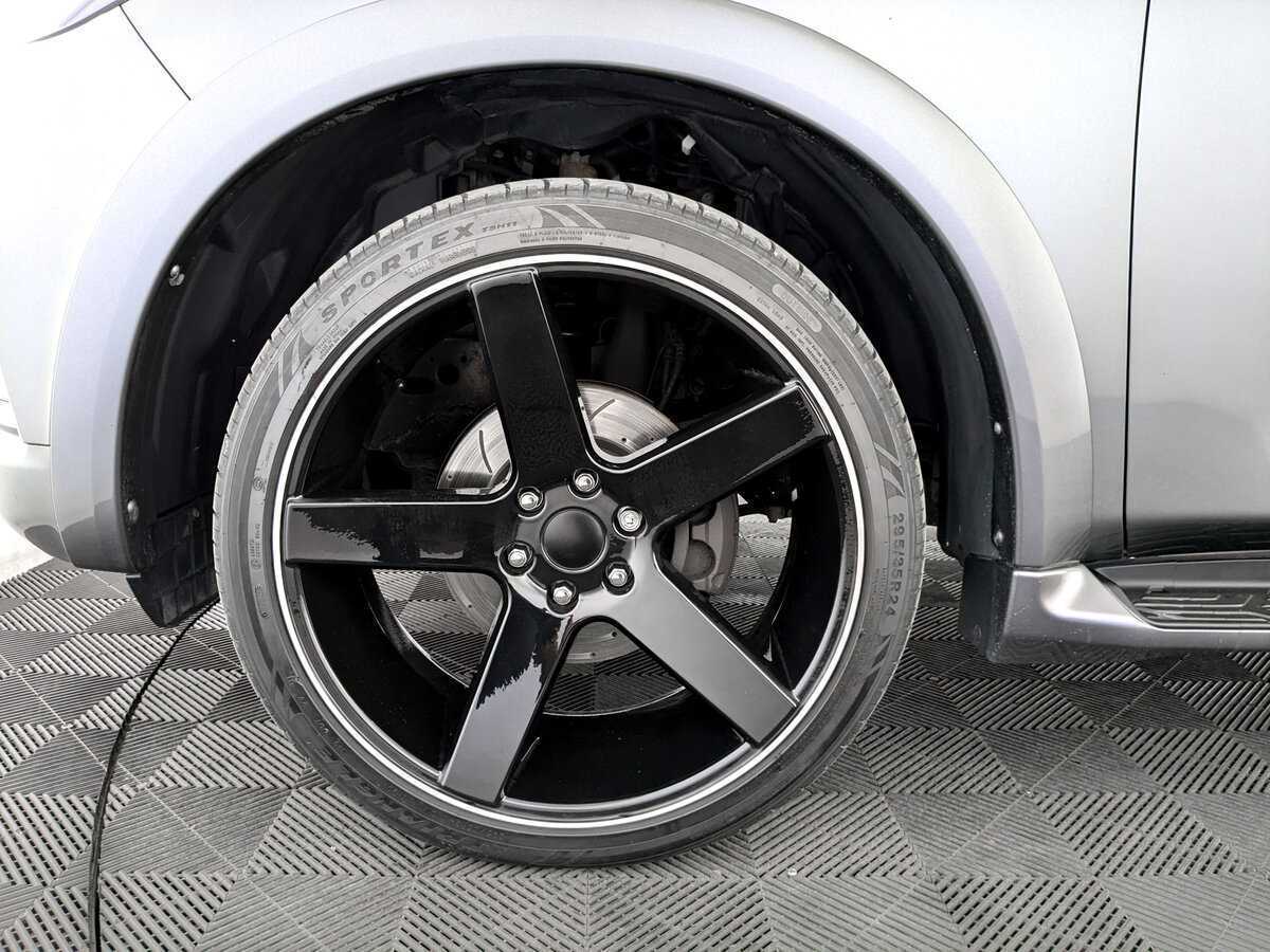 Infiniti QX80, 2018 Фото №18