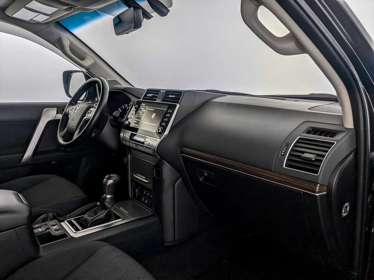Toyota Land Cruiser Prado, 2021 Фото №11