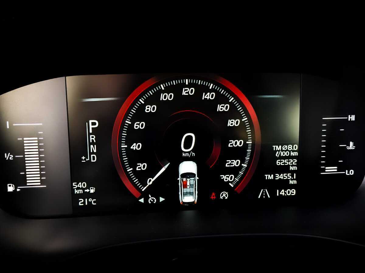 Volvo XC60, 2019 Фото №13