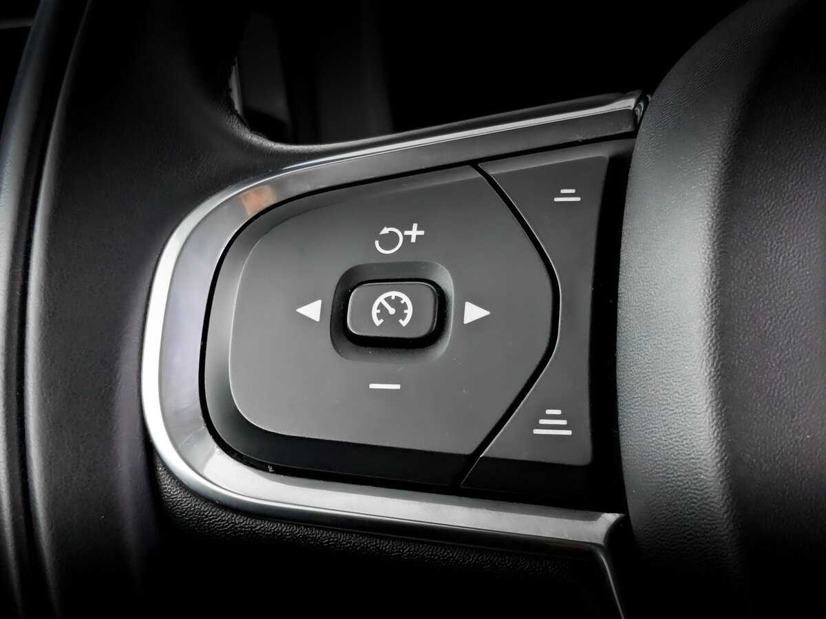 Volvo XC60, 2019 Фото №30