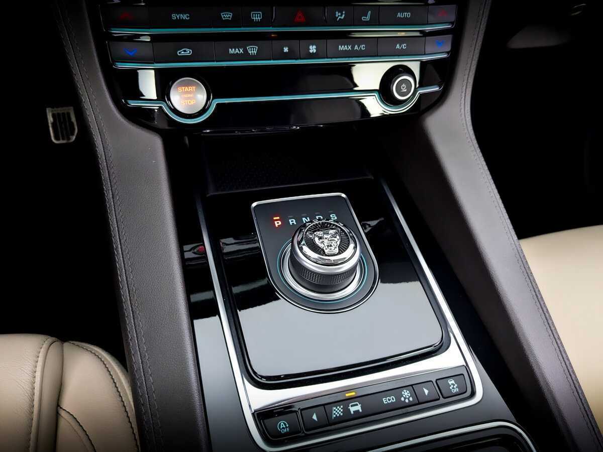 Jaguar F-Pace, 2020 Фото №27