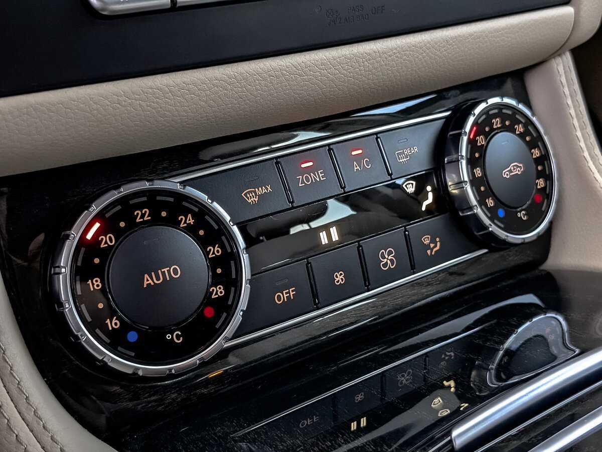 Mercedes-Benz CLS 350 BlueTEC, 2015 Фото №21