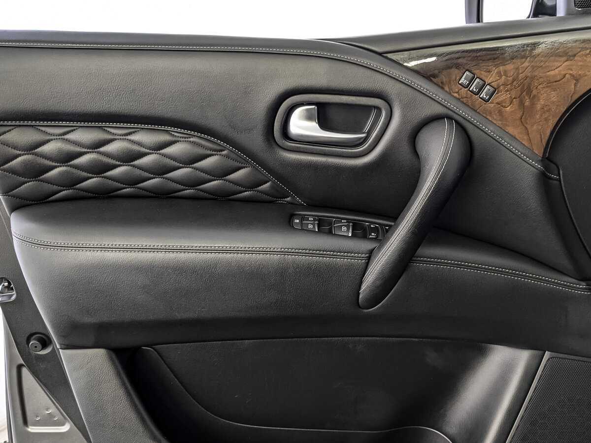 Infiniti QX80, 2019 Фото №17
