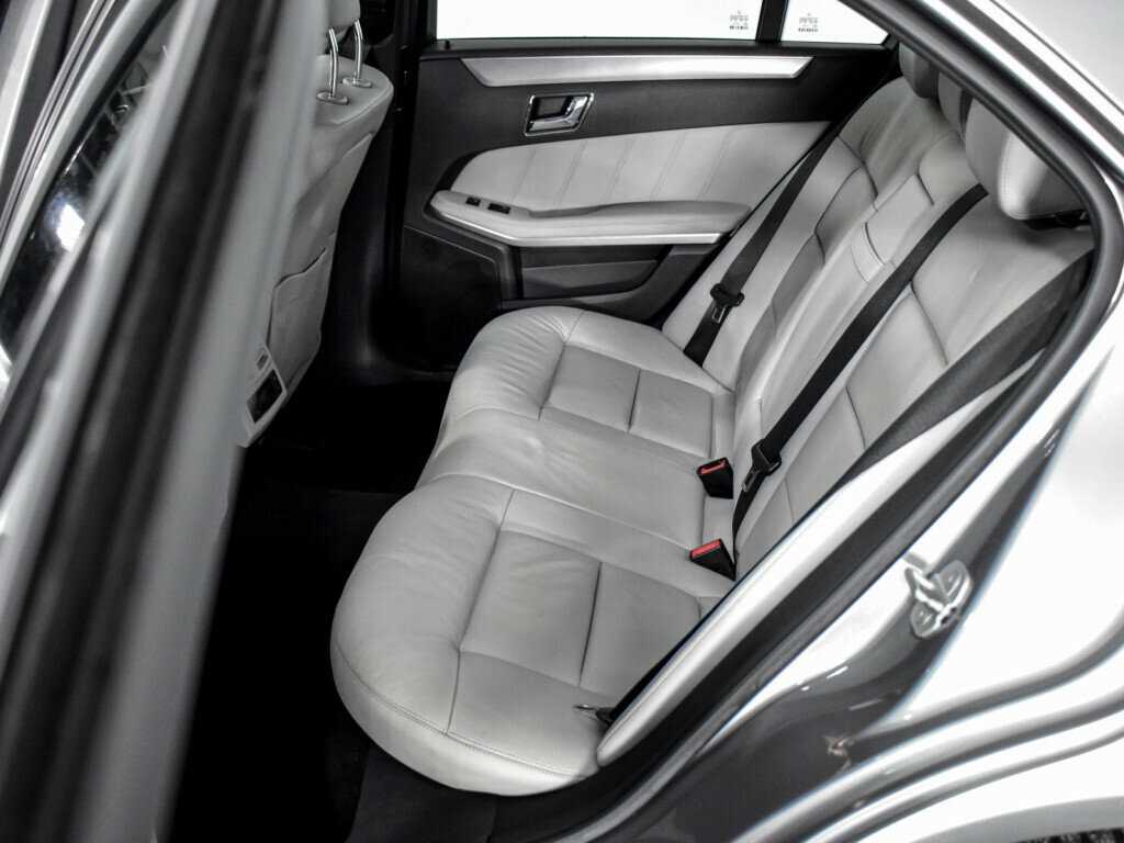 Mercedes-Benz E-Класс 350, 2010 Фото №8