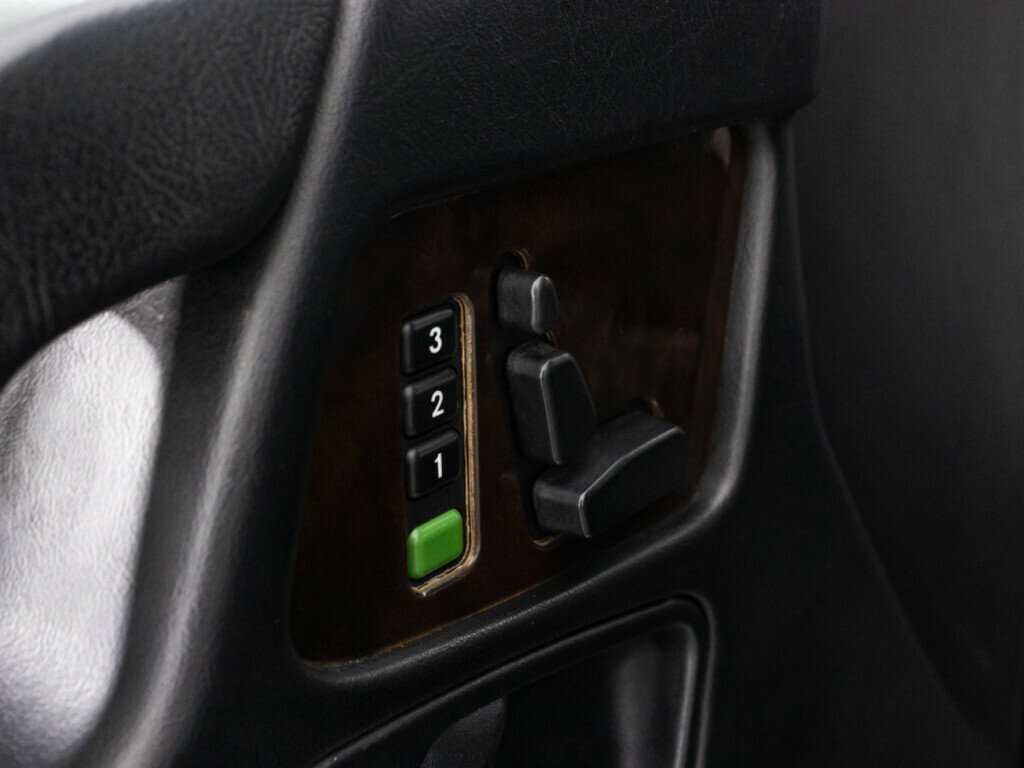 Mercedes-Benz G-Класс 350, 2009 Фото №21