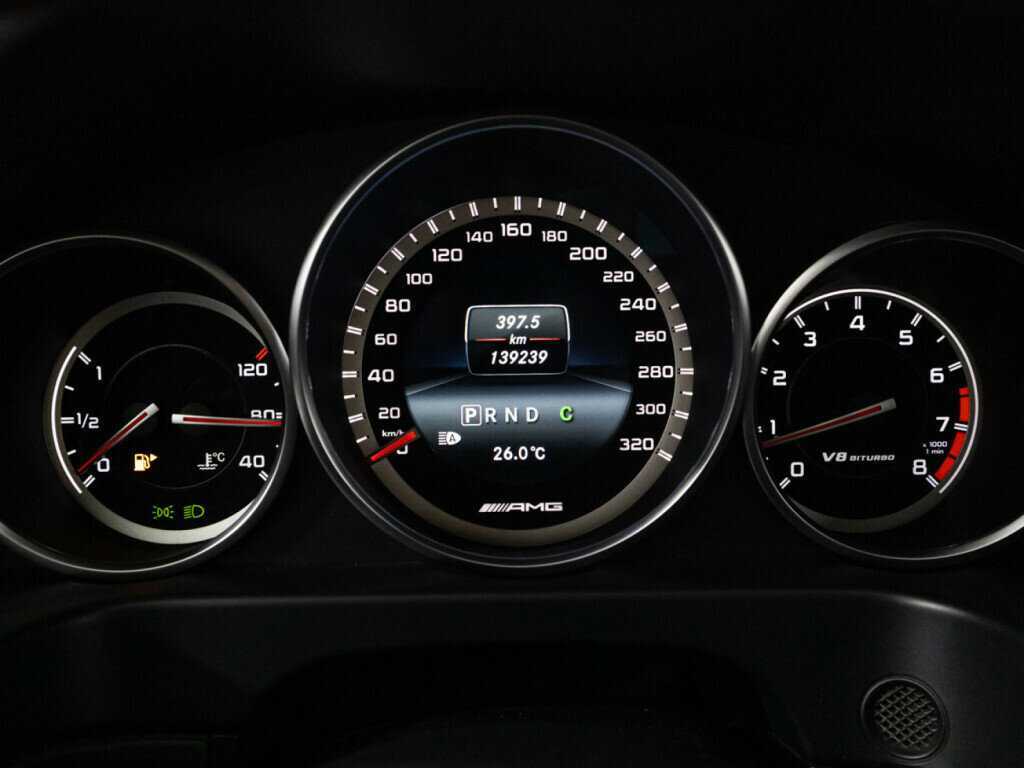 Mercedes-Benz E-Класс AMG 63 AMG, 2014 Фото №12