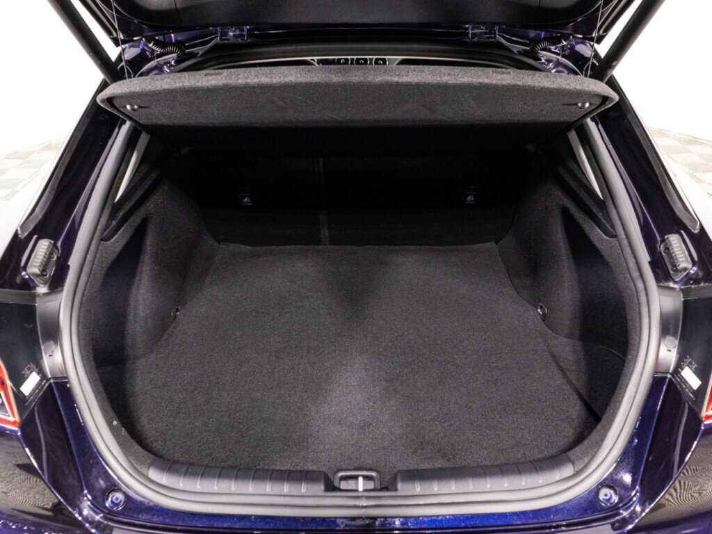 Kia Stinger, 2022 Фото №15