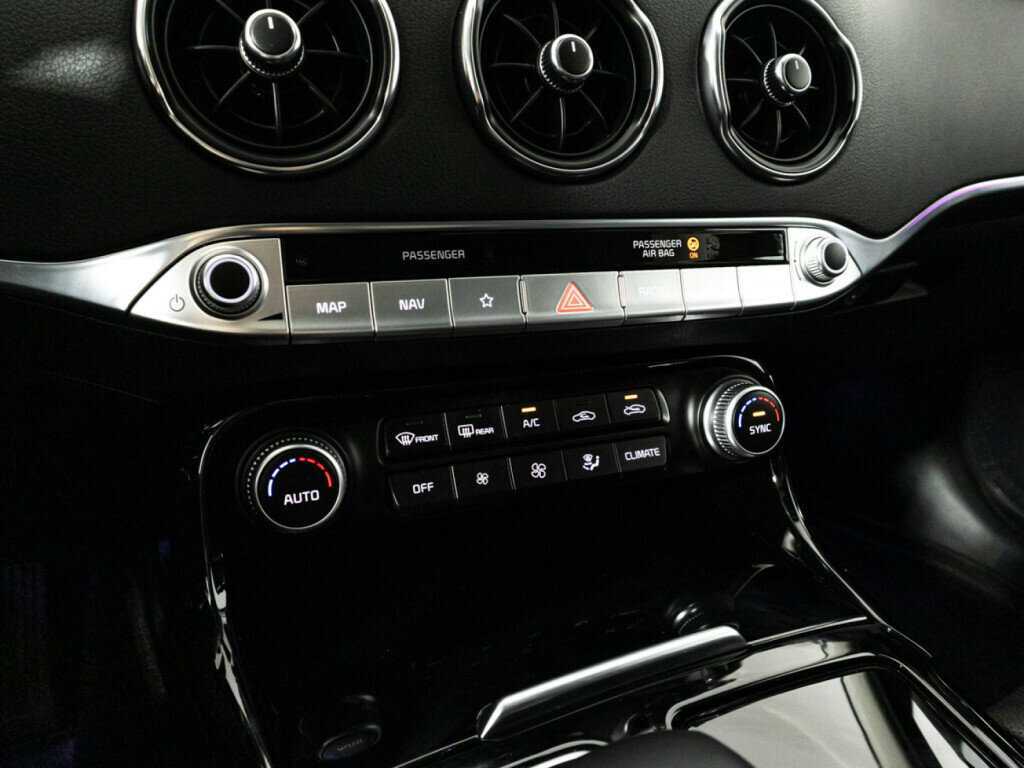 Kia Stinger, 2022 Фото №24