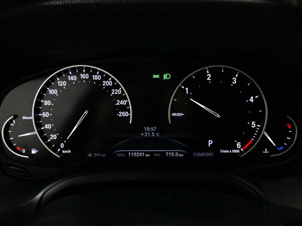 BMW 3 серии 320d xDrive, 2019 Фото №12