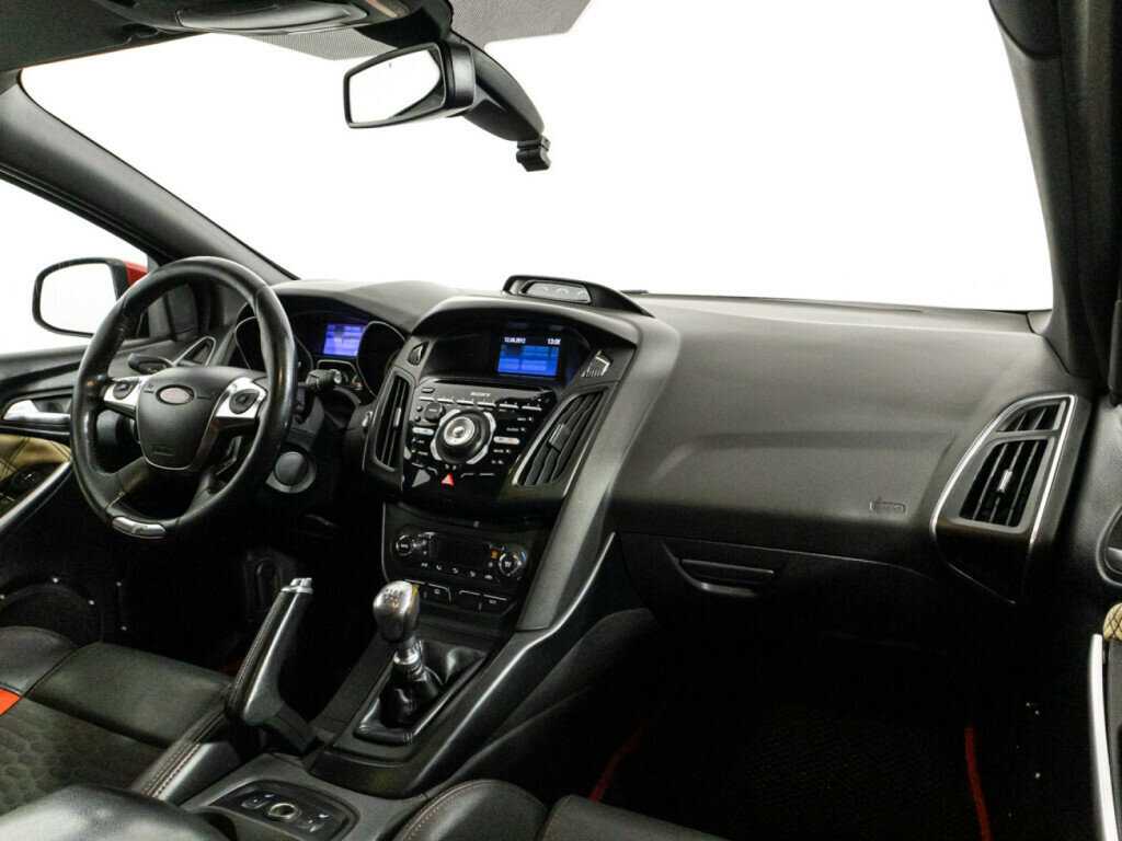 Ford Focus ST, 2012 Фото №9