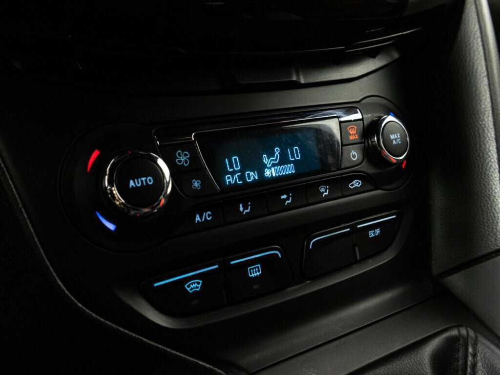 Ford Focus ST, 2012 Фото №15