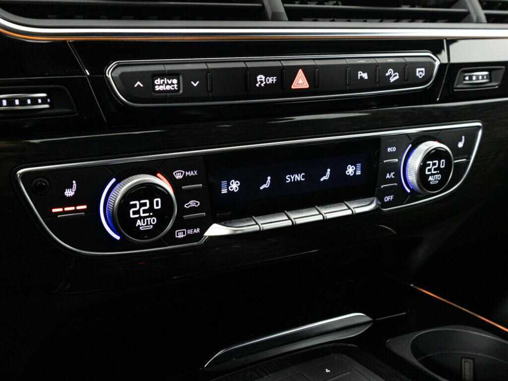 Audi Q7, 2018 Фото №17