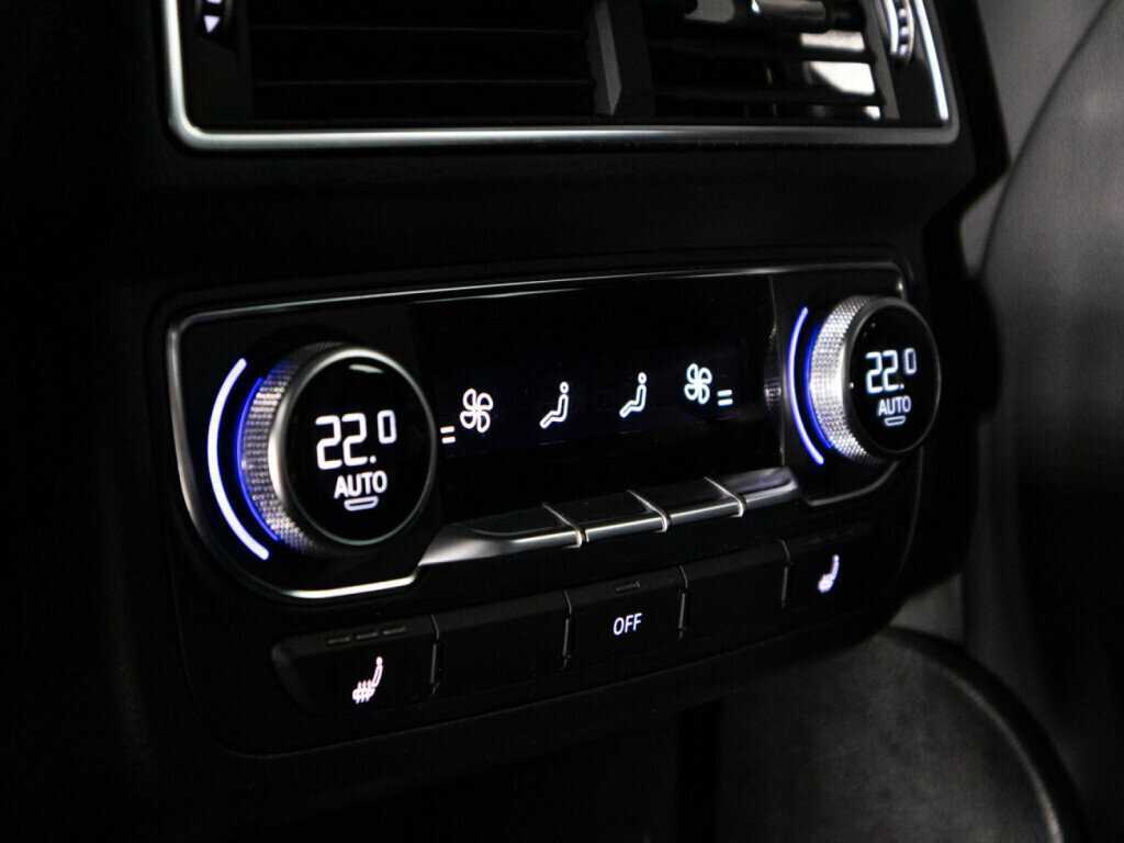 Audi Q7, 2018 Фото №18