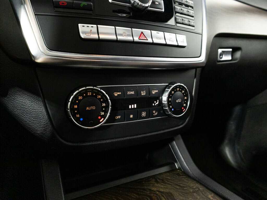 Mercedes-Benz GL-Класс 350 CDI BlueTEC, 2015 Фото №21