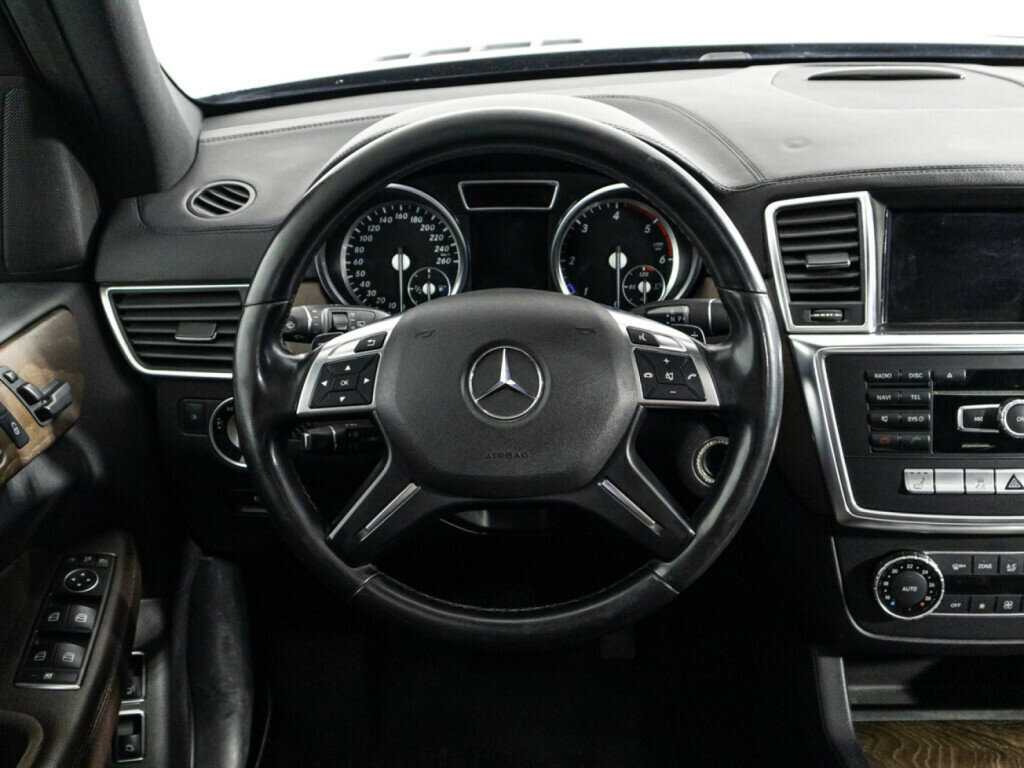 Mercedes-Benz GL-Класс 350 CDI BlueTEC, 2015 Фото №25
