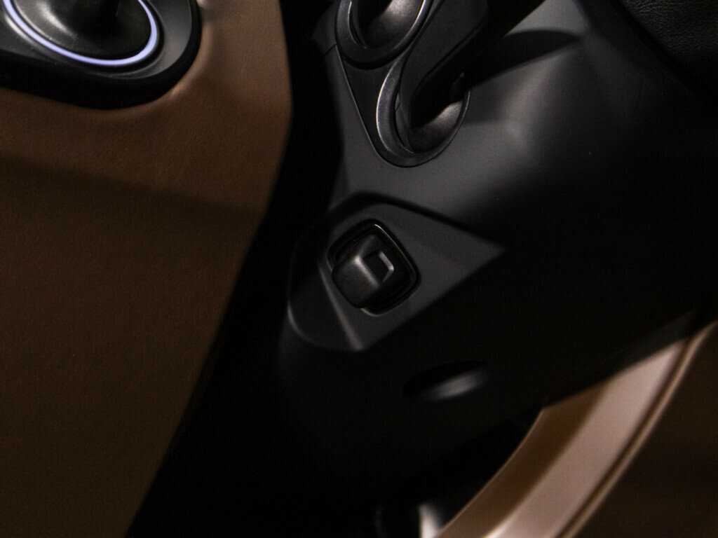 Porsche Cayenne Turbo, 2018 Фото №19