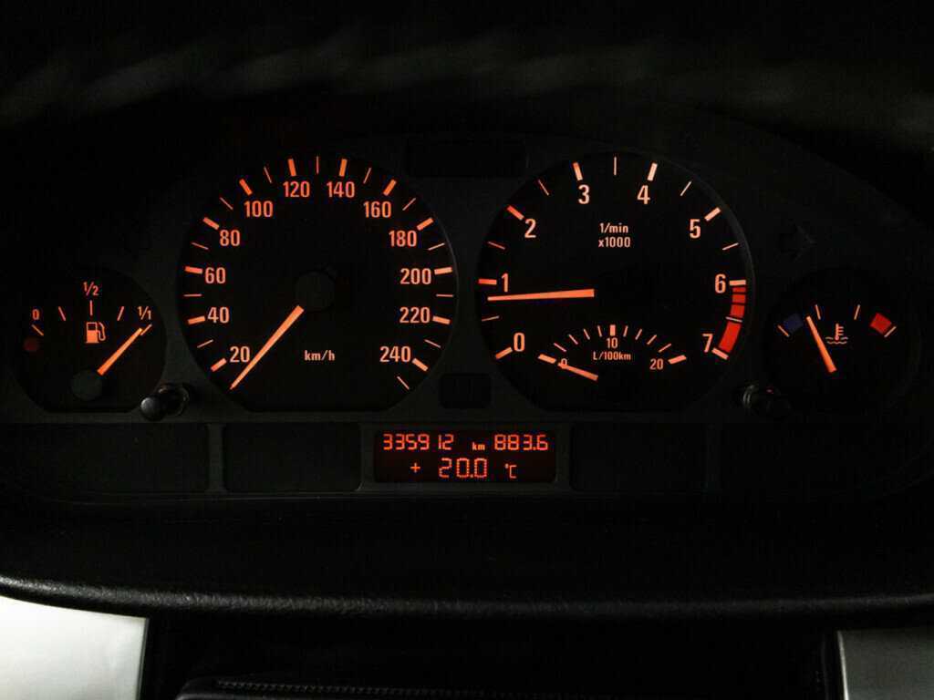 BMW 3 серии 316i, 2002 Фото №12