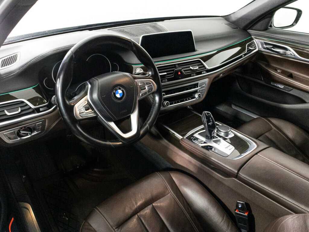 BMW 7 серии 730i, 2016 Фото №9