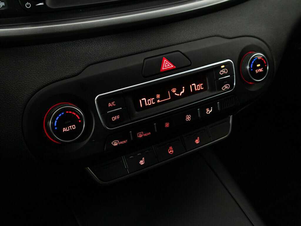 Kia Sorento, 2019 Фото №20