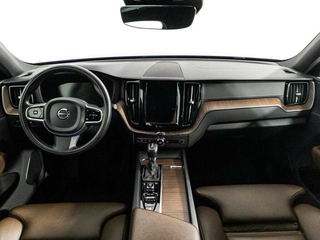Volvo XC60, 2021 Фото №13
