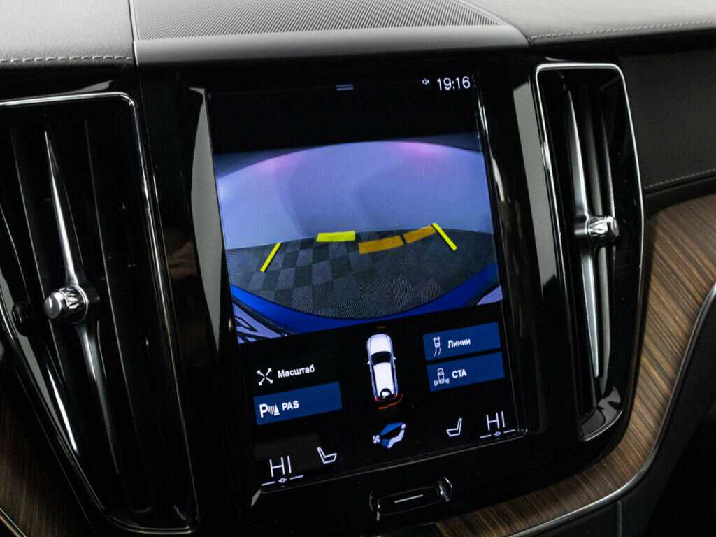 Volvo XC60, 2021 Фото №16