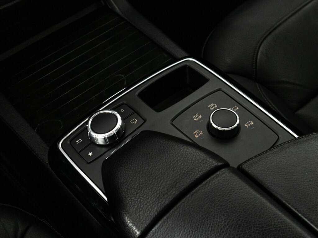 Mercedes-Benz GLE 300, 2017 Фото №19